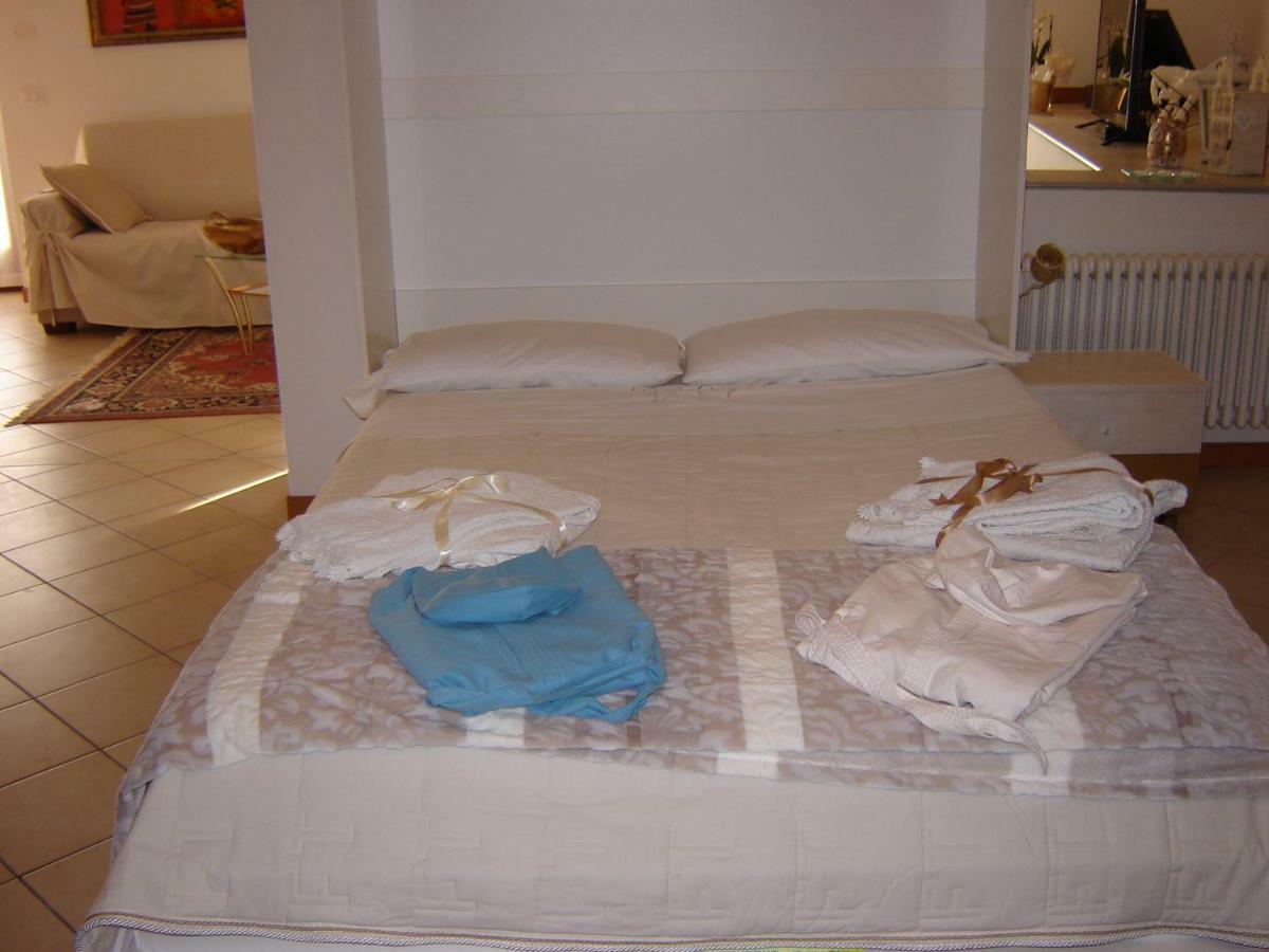 Casa Del Sole Appartamento N° 2 White And Gold Room Gavardo Eksteriør billede