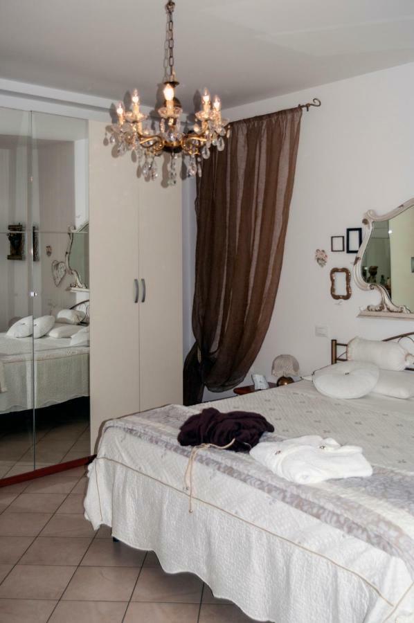 Casa Del Sole Appartamento N° 2 White And Gold Room Gavardo Eksteriør billede